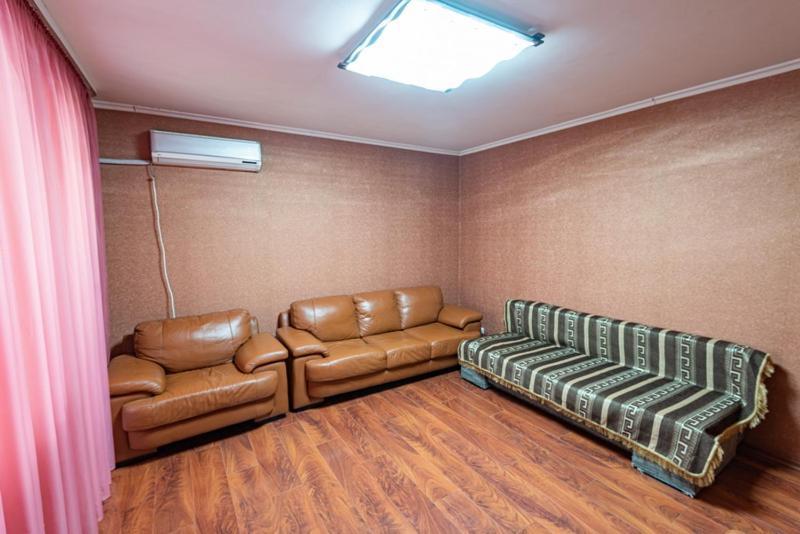 вулиця митницька 55 Apartment