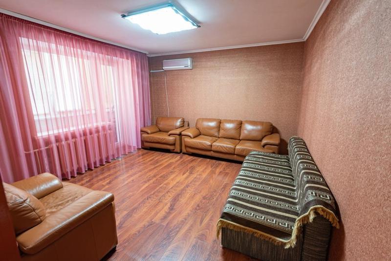вулиця митницька 55 Apartment *