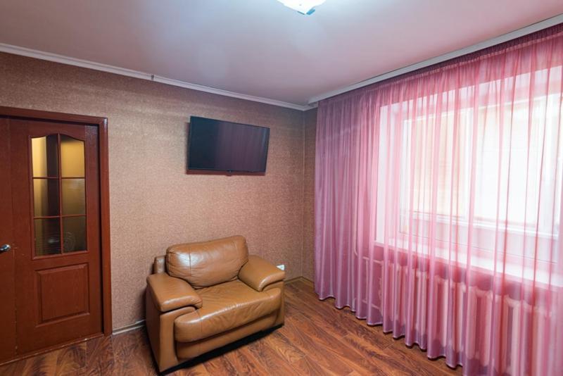 вулиця митницька 55 Apartment