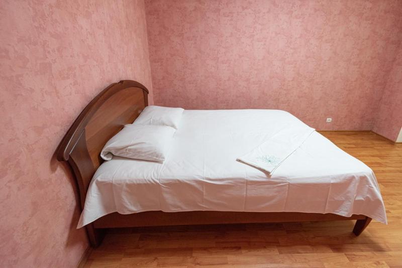 вулиця митницька 55 Apartment